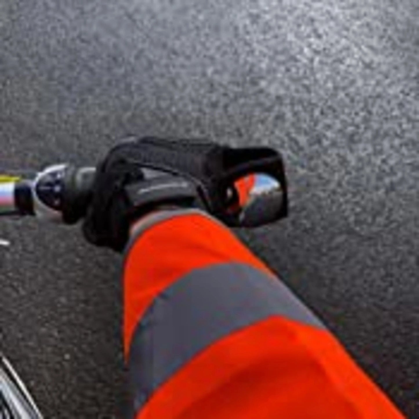 Specchio di sicurezza da polso per bici